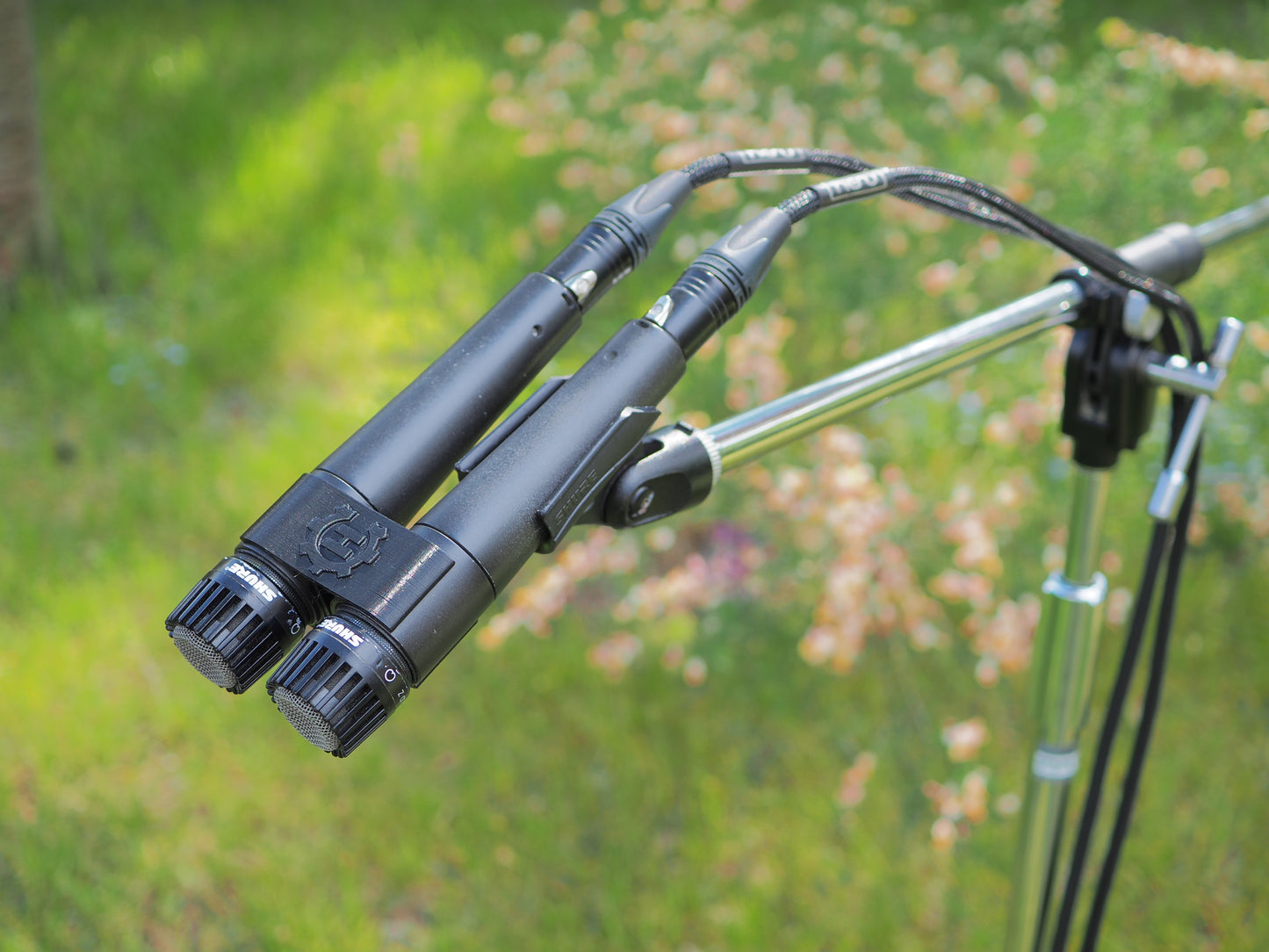 2 x SM57 holder for 2 x SM57 microphones