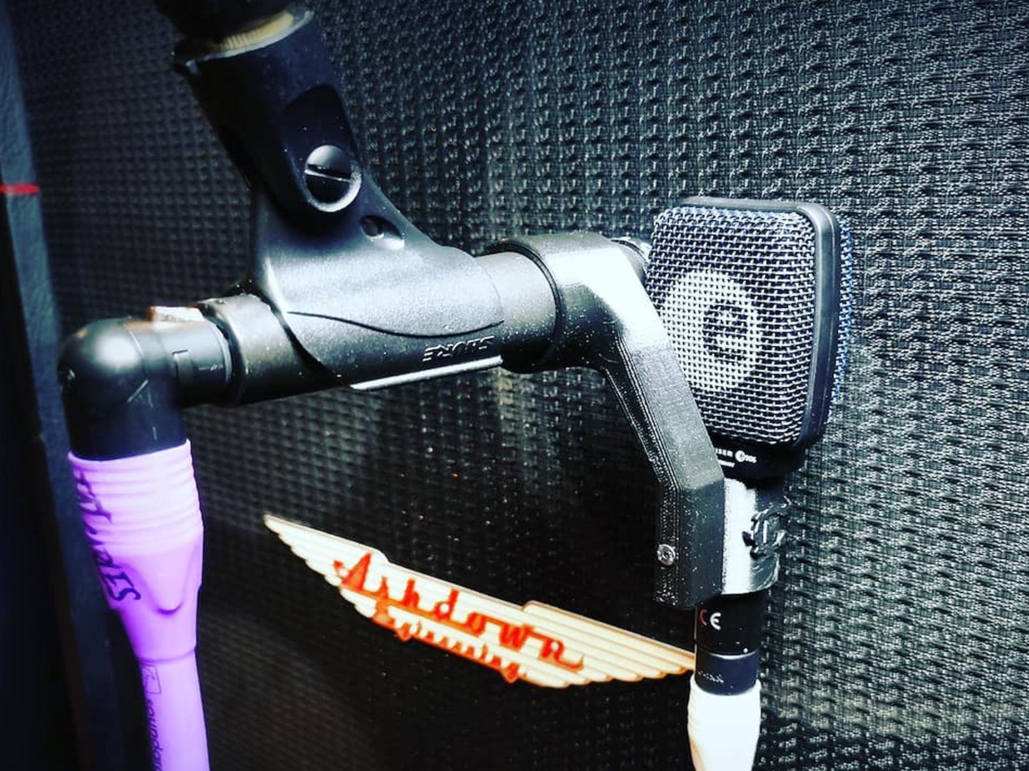 SM 906 holder for Shure 57 and Sennheiser e906 microphone